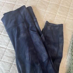 Navy blue lulu lemon leggings